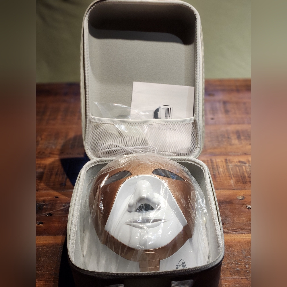 Cleopatra LED Light Facial Mask